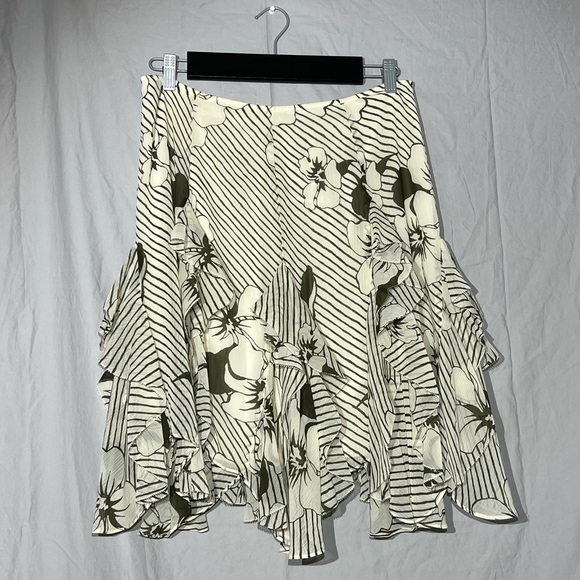 Ralph Lauren flutter skirt - Picture 2 of 4